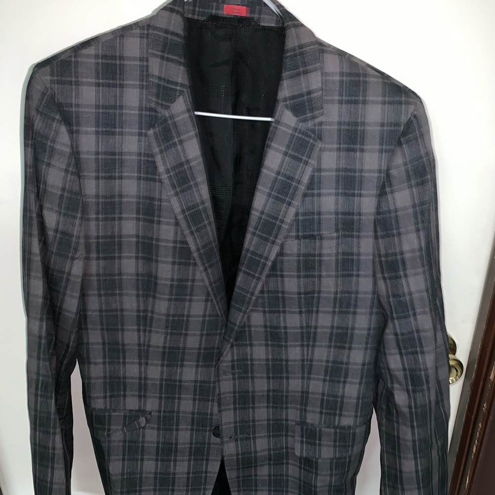 Huge boss plaid blazer